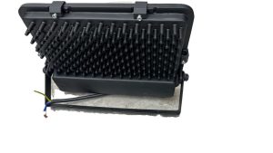 قیمت پروژکتور ال ای دی 100 وات ip65