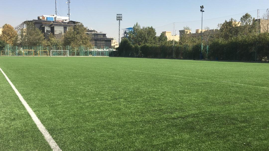 نورپردازی زمین فوتبال